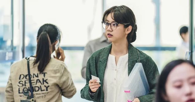 开个小服装店会赔钱吗,开服装店赚了100万要交税吗