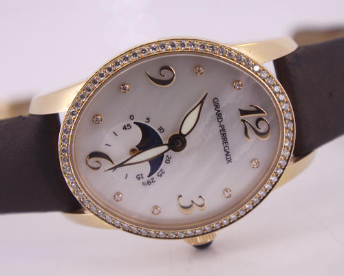 芝柏腕表维修保养,芝柏手表表壳划痕