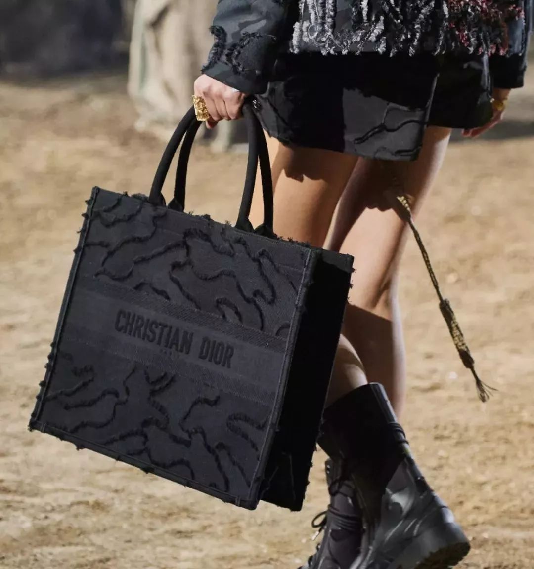 最值得买的dior,dior值得买的马鞍包是哪款