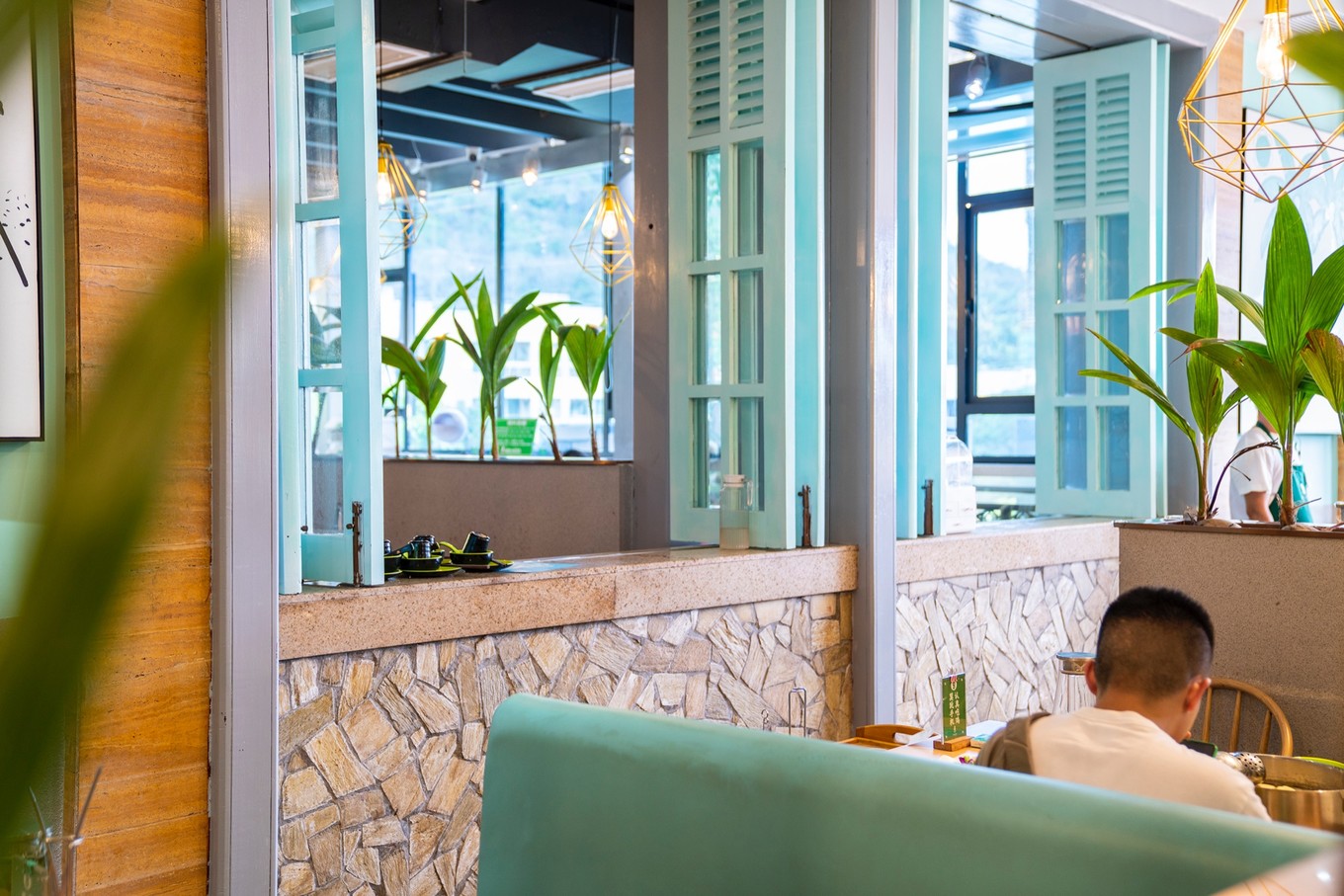 三亚最好吃的网红椰子鸡,三亚小吃不可错过