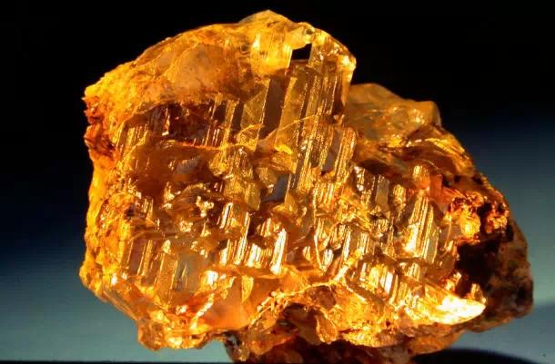 黄金矿石的鉴别方法,100种漂亮矿石