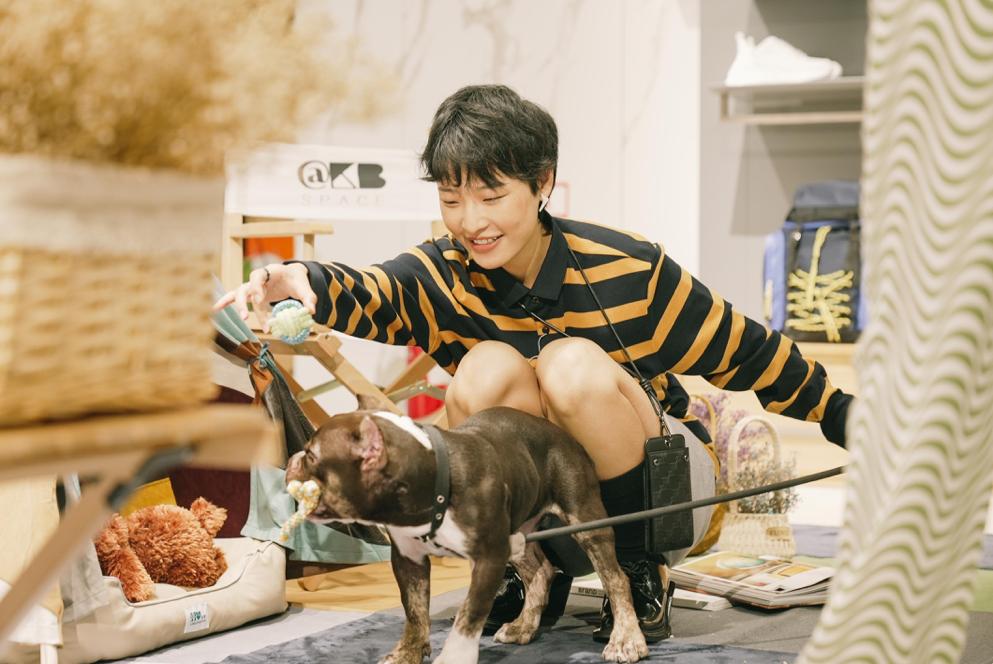 劲霸男装发布高端新国货战略,劲霸男装的发展史