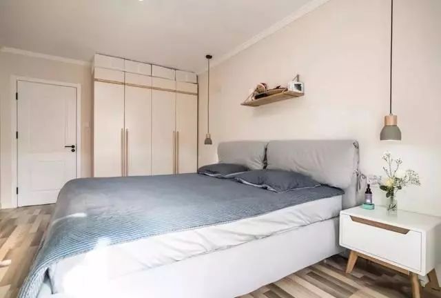 衣柜不到顶该如何处理?学会这4招,教你省下一大笔钱