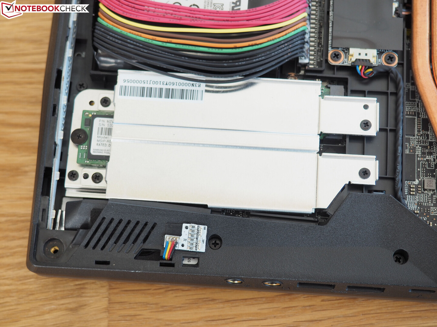 微星gp76和rog枪神6plus,电竞本微星ge76评测