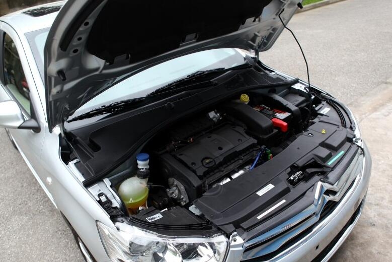 2018年的爱丽舍手动挡值得买吗,省油耐用二手车1万以下推荐