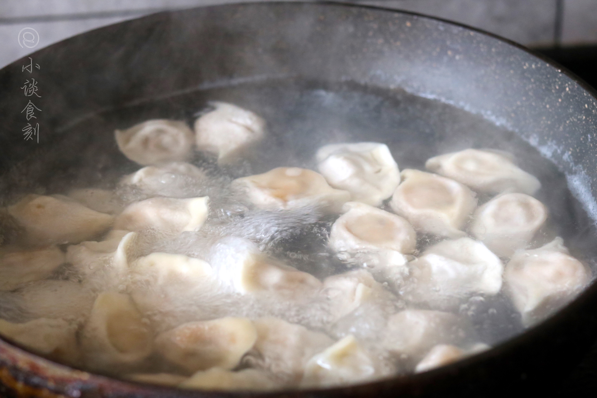 煮冻饺子破皮怎么回事,煮冻饺子总破什么原因