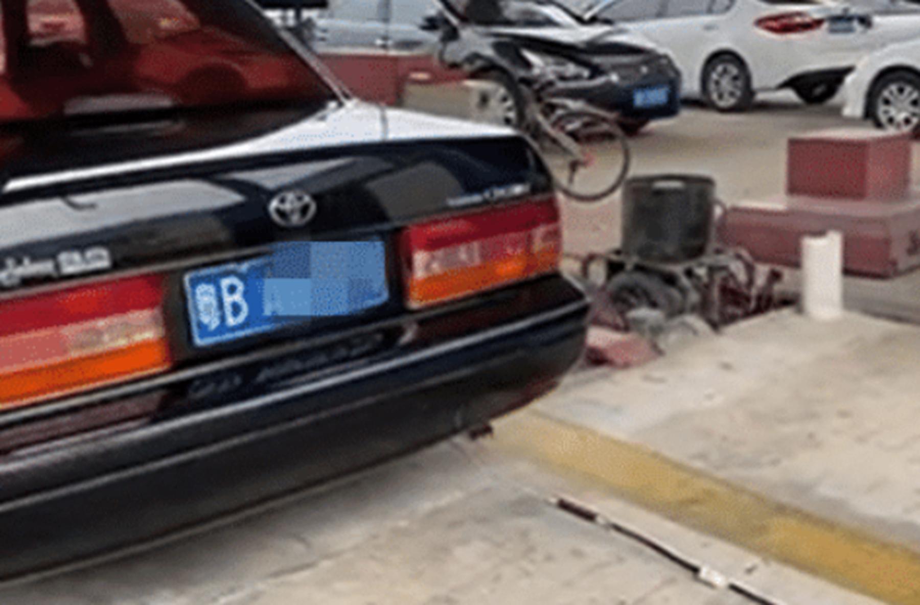 皇冠老款改新款可以过年审吗,7年的车龄丰田皇冠现在值得买吗