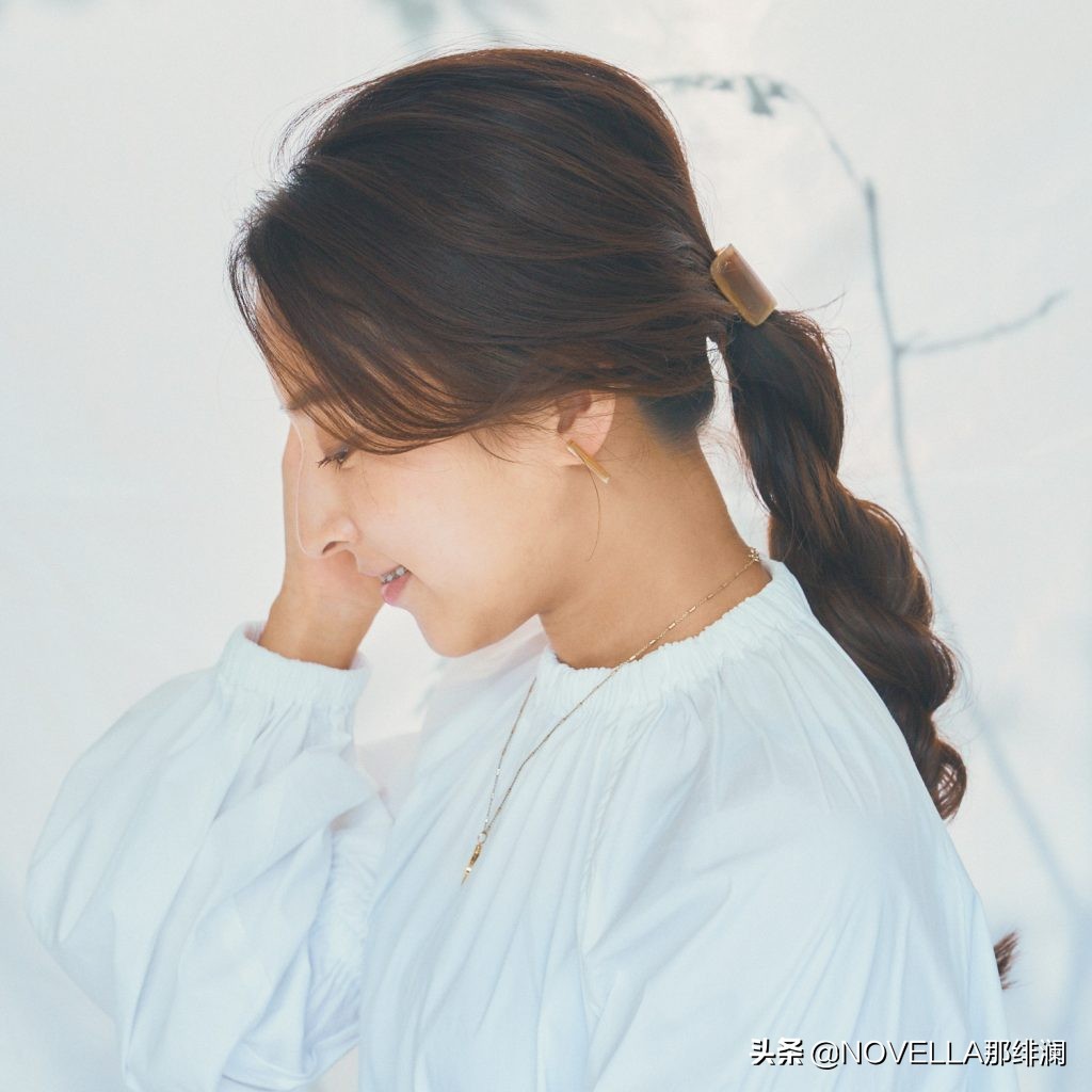 4款超时髦的编发3分钟就能搞定,1分钟搞定四款超流行的编发