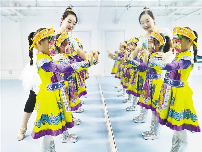 （美在菏泽）菏泽人之美——老师：育人路上的明灯