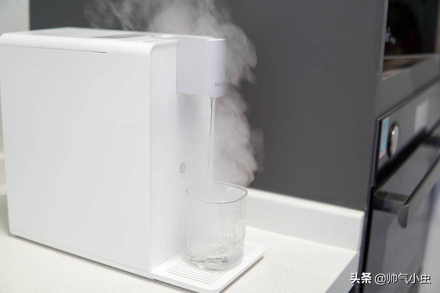 小米饮水机开箱,小米有品即热式立式饮水机1099