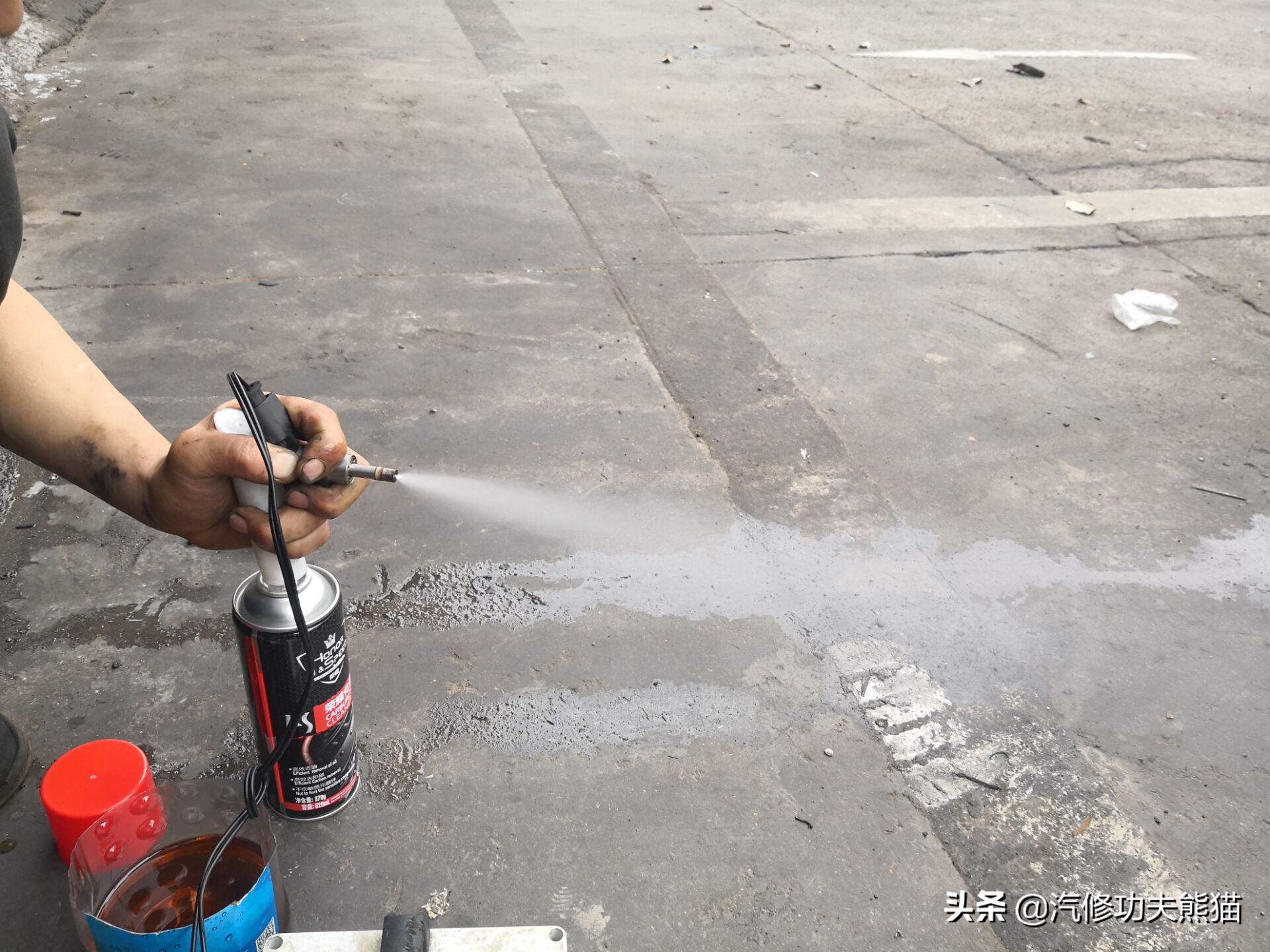 10年奥迪a6l2.0t烧机油维修,奥迪a6l2.0t烧机油吗