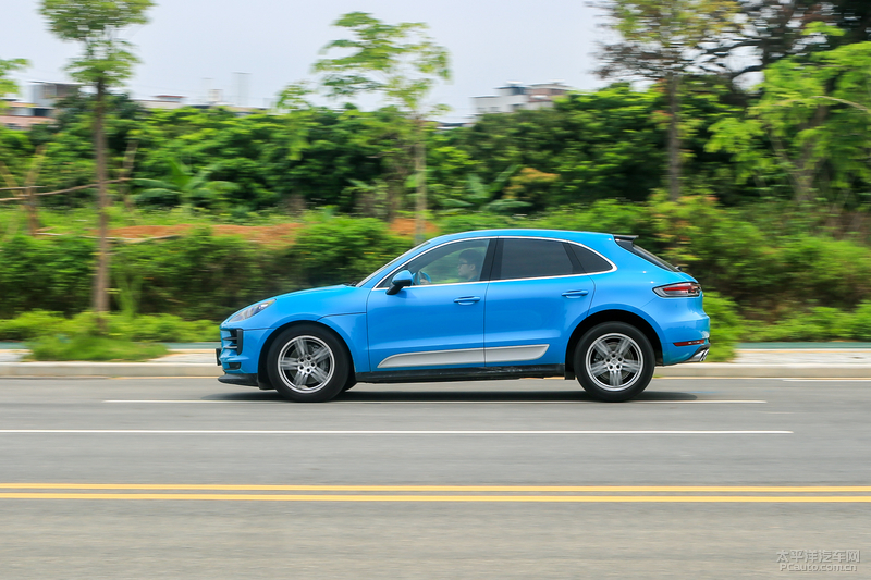 2019款保时捷macans运动suv之选 (2022款保时捷macan s深度试驾2.9t)