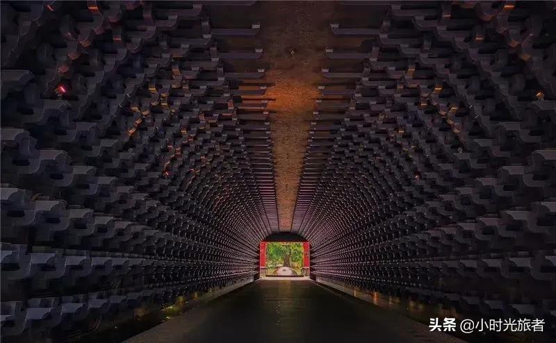 惠州又一避世乌托邦，泡“岭南第一汤”，瀑布无边泳池，如诗如画