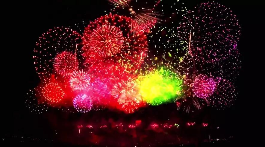 部编版六上语文第七课开国大典ppt,六年级上册语文七课开国大典图