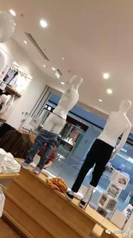 昨天，大型“丧尸”电影，在优衣库真实上演