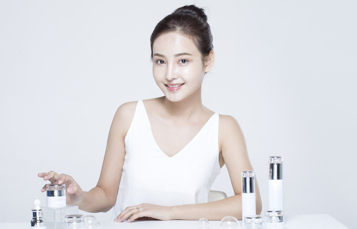 日常护肤用不用防晒,日常护肤只涂防晒隔离可以吗