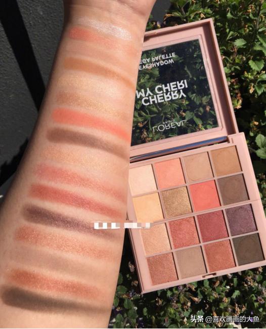 眼影达人推荐,眼影盘推荐奶杏色日常妆大地色