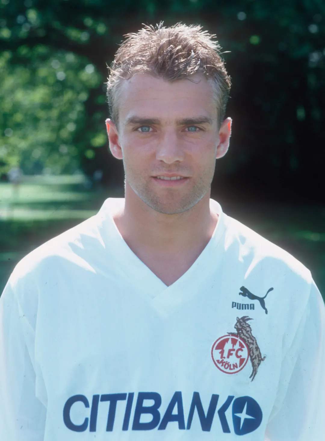 球王马拉多纳穿拜仁球衣,马拉多纳拜仁10号