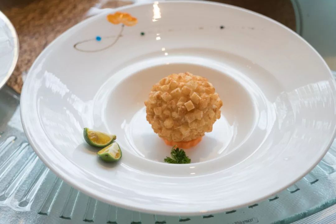 阳澄湖大闸蟹真正吃蟹的季节到了,阳澄湖吃大闸蟹最好的季节