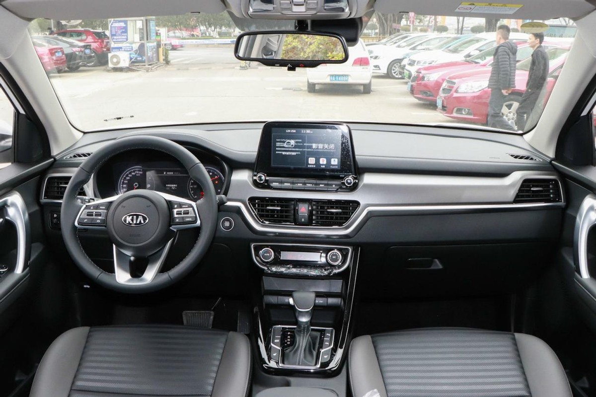 15万预算买啥车不会后悔？这几款车省心耐用动力强，国产合资都有