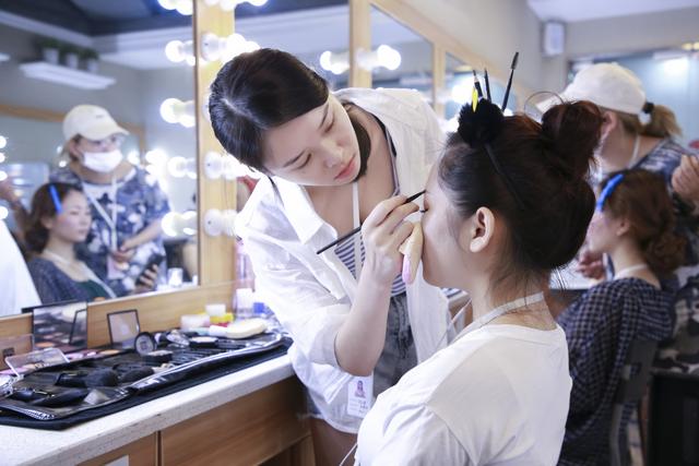 初中没考上职高学什么技术好,初中毕业打工好还是上技校好