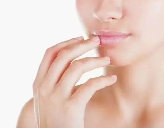 护唇没做好,再怎么好看的口红都没用