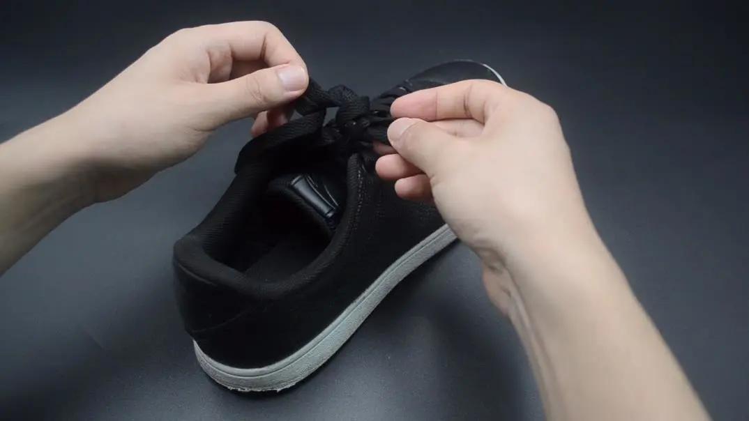 鞋带为什么总松开科学的解释来了,懒人鞋带扣系鞋带方便还不会松开