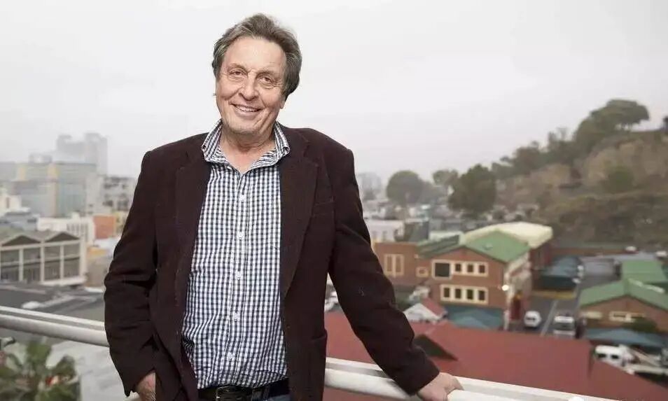 梅耶马斯克走秀,超模梅耶