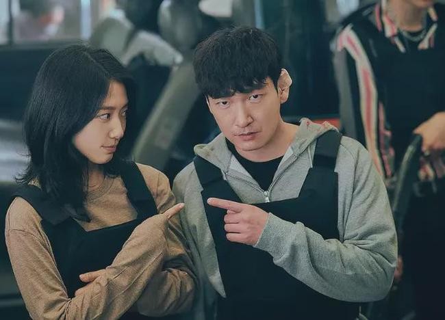 宋仲基被抛弃后又逆袭的电视剧,宋仲基时隔两年回归电视剧