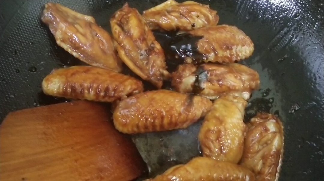 超大鸡翅红烧鸡翅,30元一只红烧鸡翅