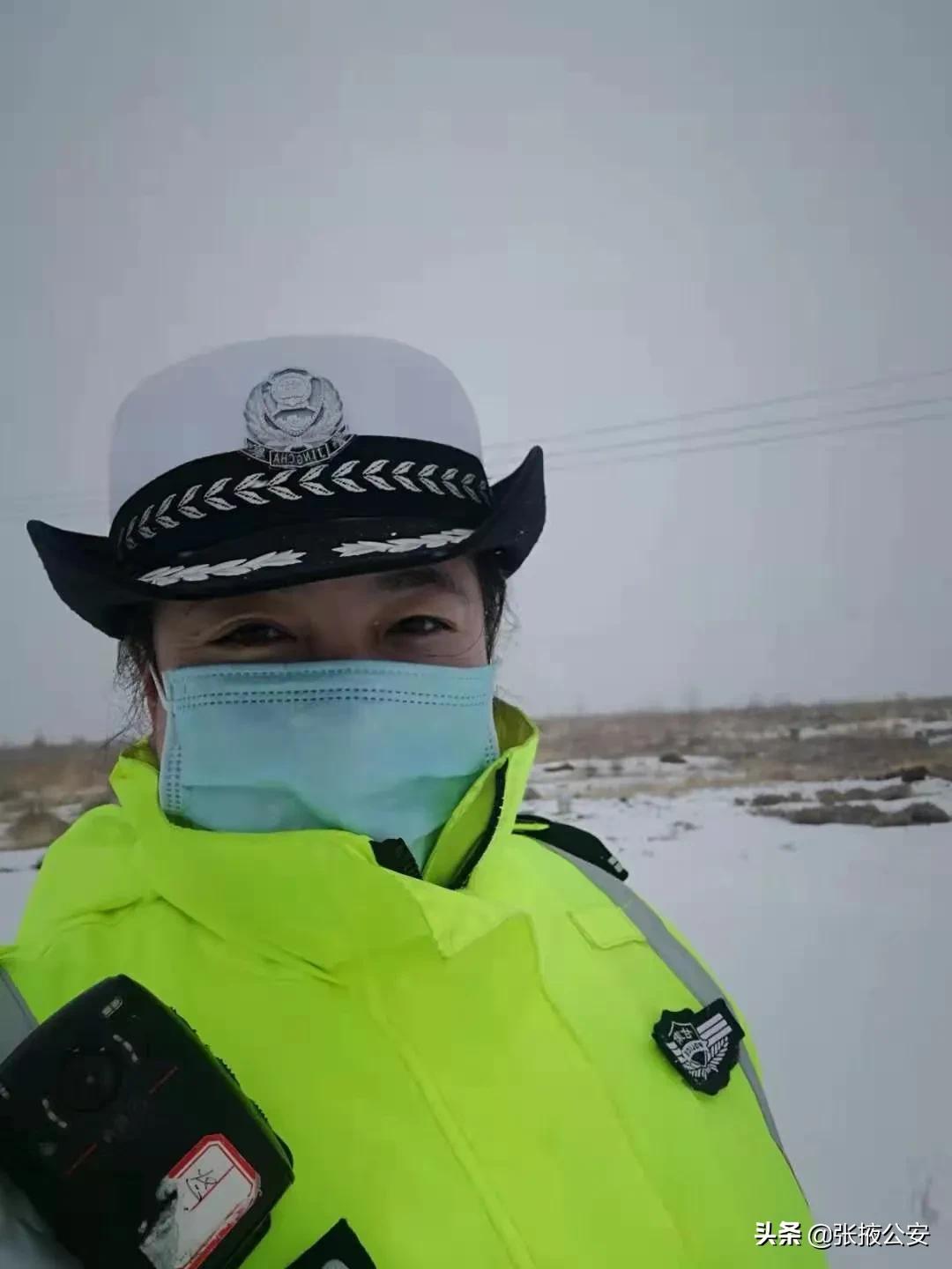 三八特辑致敬巾帼警花,致敬巾帼英雄三八节