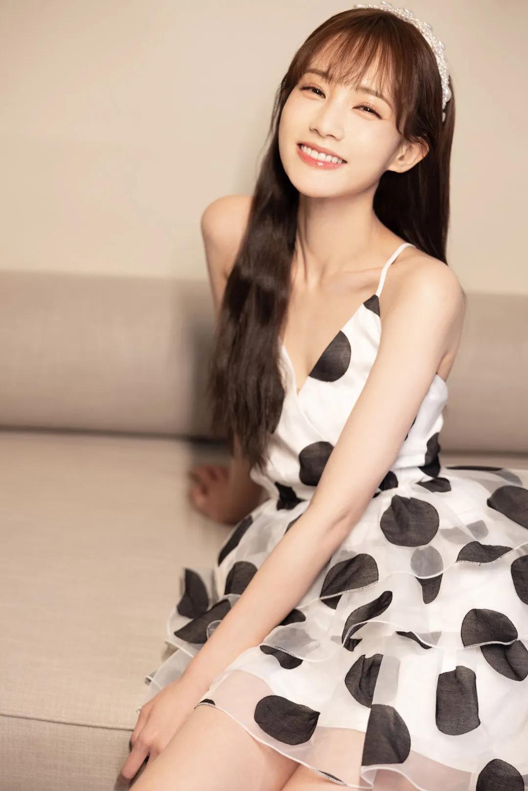 李一桐短发造型甜美可爱,李一桐甜美版直来直往