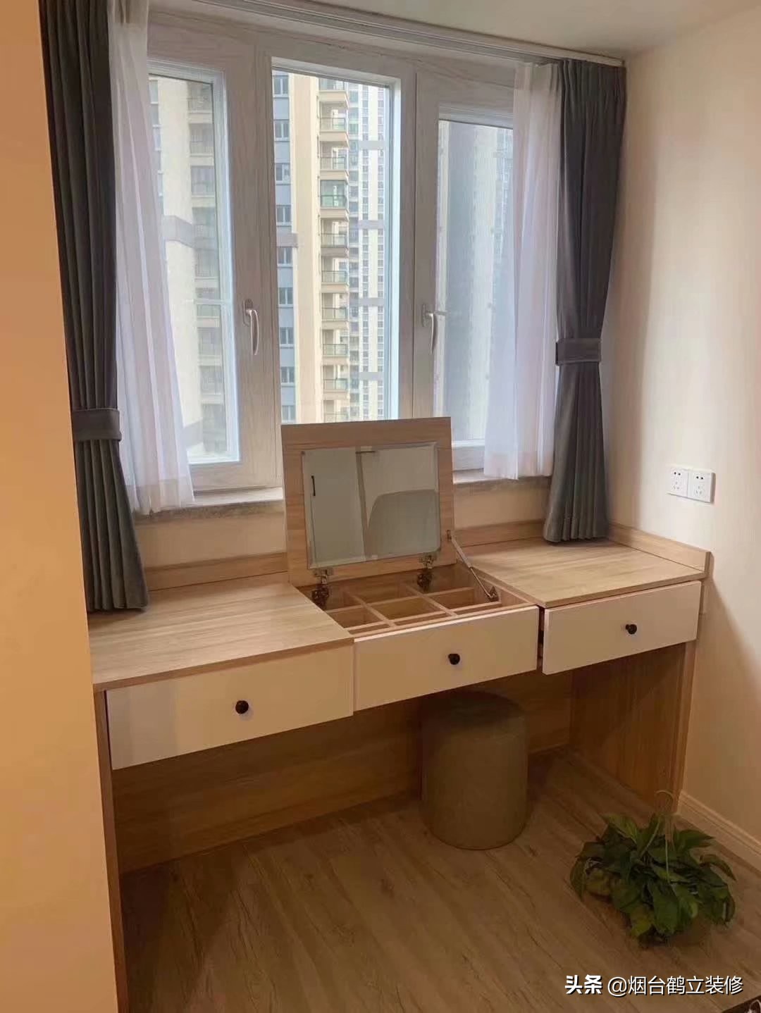 木工打造书桌效果图,自制梳妆台书桌一体