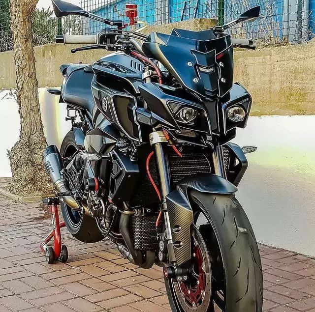 雅马哈街车mt-10加速测试,雅马哈mt-10照片