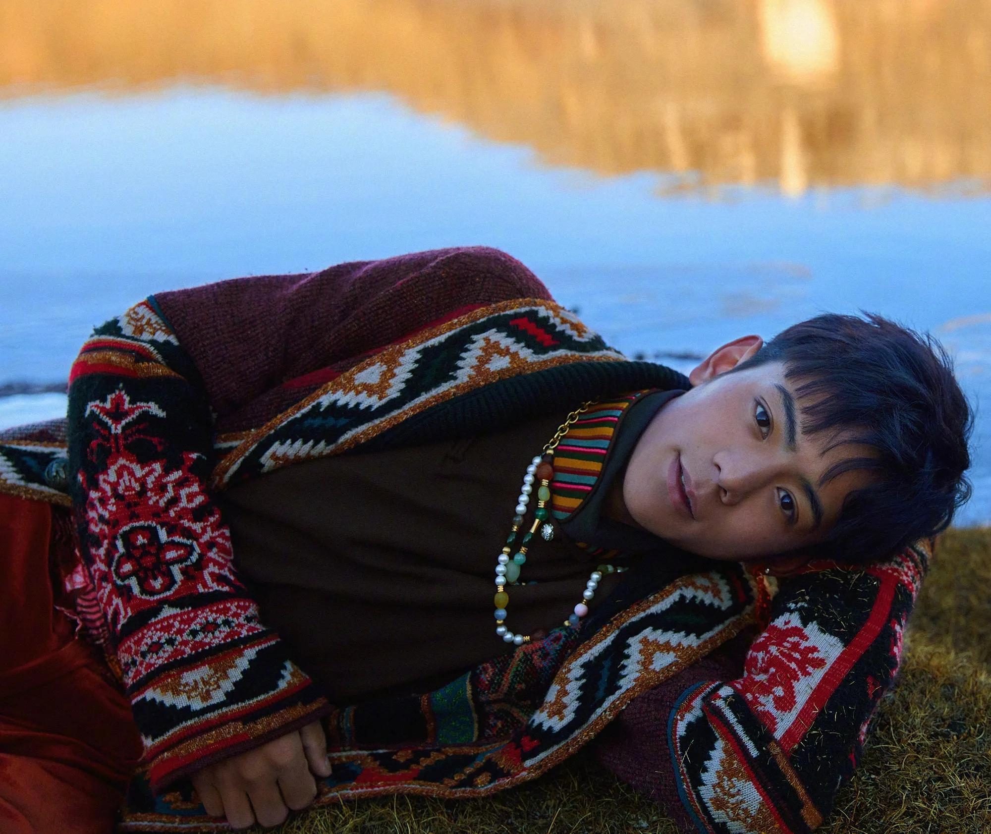 丁真帅气写真照片,丁真同款写真
