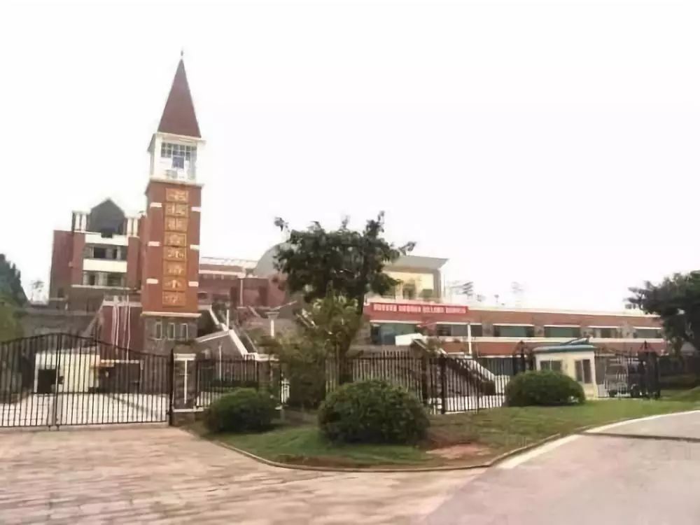 重庆小学学费一年多少钱,重庆小学为什么这么贵