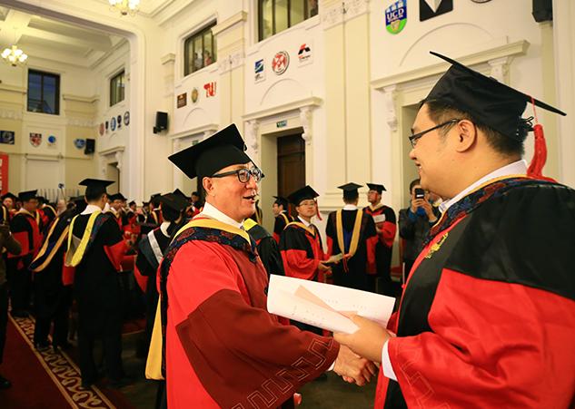 直博和硕博连读有什么区别,硕博连读和硕博分开读哪个更牛