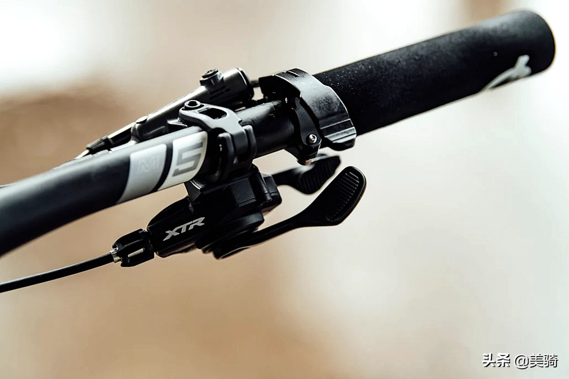 虽然重,但照样拿冠军巴西山地名将的Cannondale