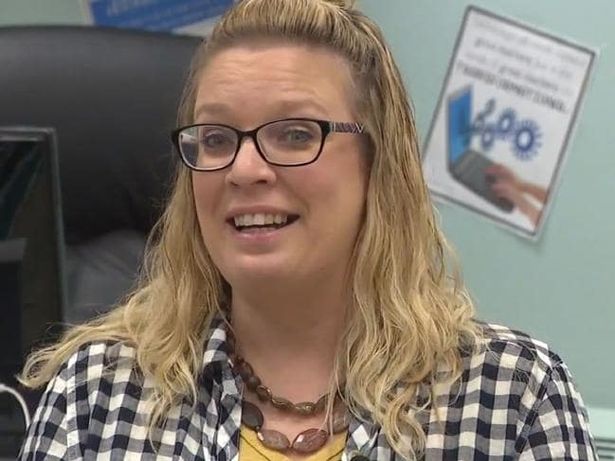 美国17岁少女昏睡综合症,美国女孩患罕见嗜睡症