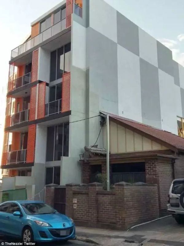 悉尼一不到3米宽土地以6.9万澳元出售！拍卖广告：请充分发挥你的想象力