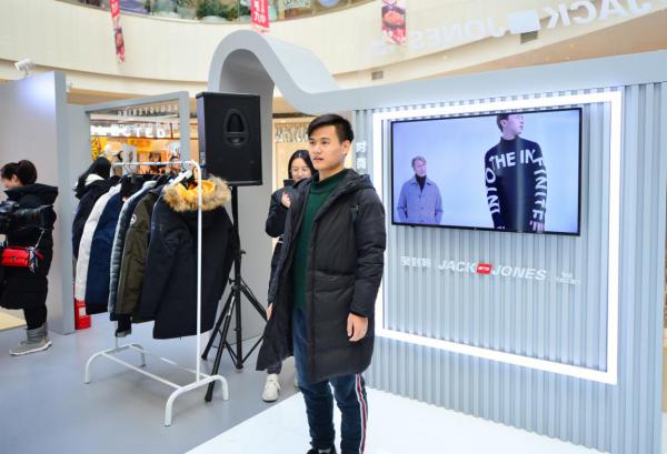 鏉板厠鐞兼柉瀹樻柟鏃楄埌搴楃洿鎾墰浠旇。,鏉板厠鐞兼柉琛ｅ搧