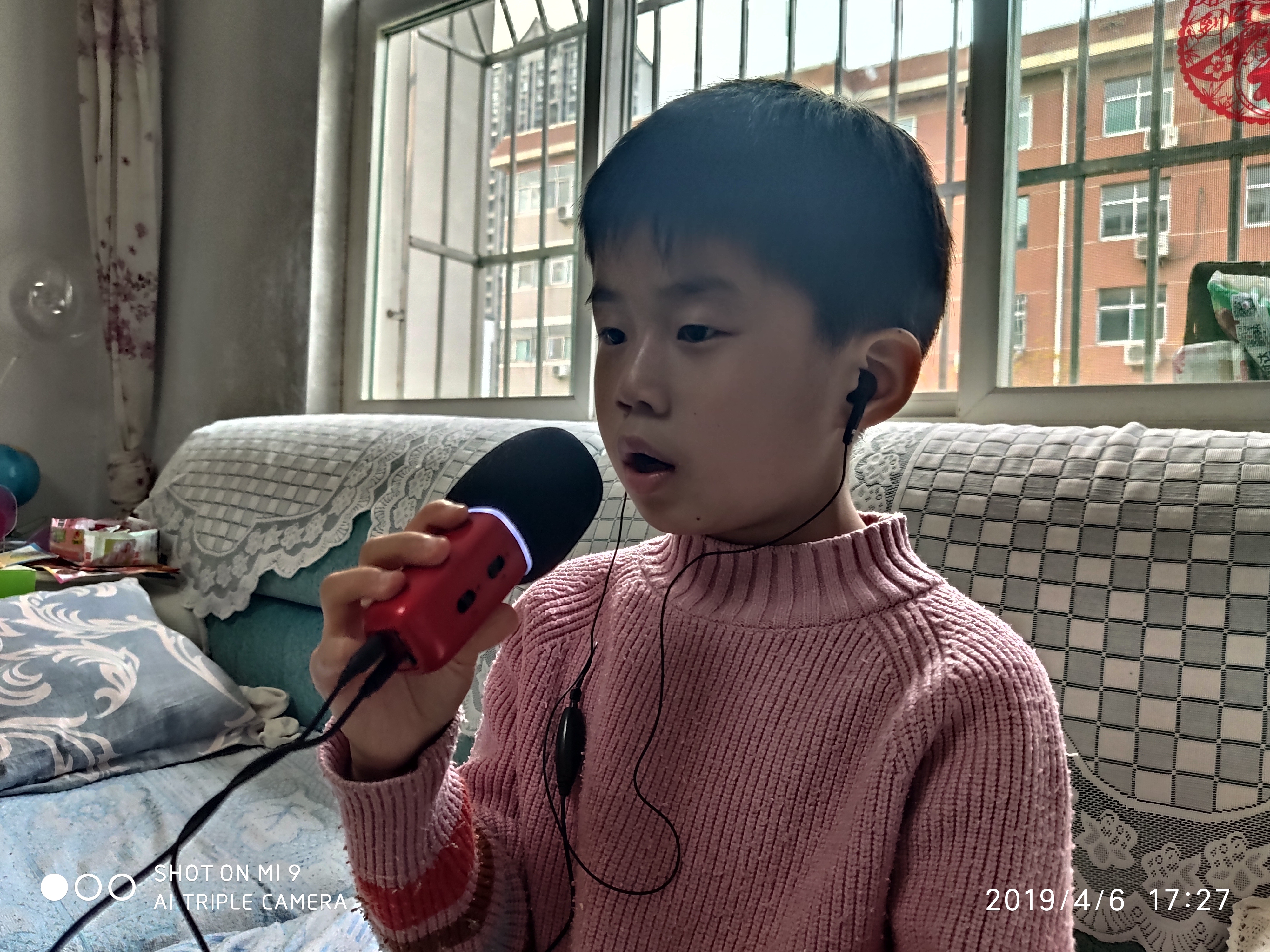 唱吧bach麦克风和c1麦克风哪个好,唱吧c1口碑最好的k歌麦克风