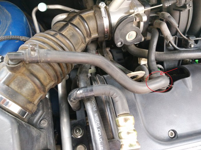 新车气门室盖垫渗油4s店有说法吗,面包车气门室盖垫渗油有必要修吗