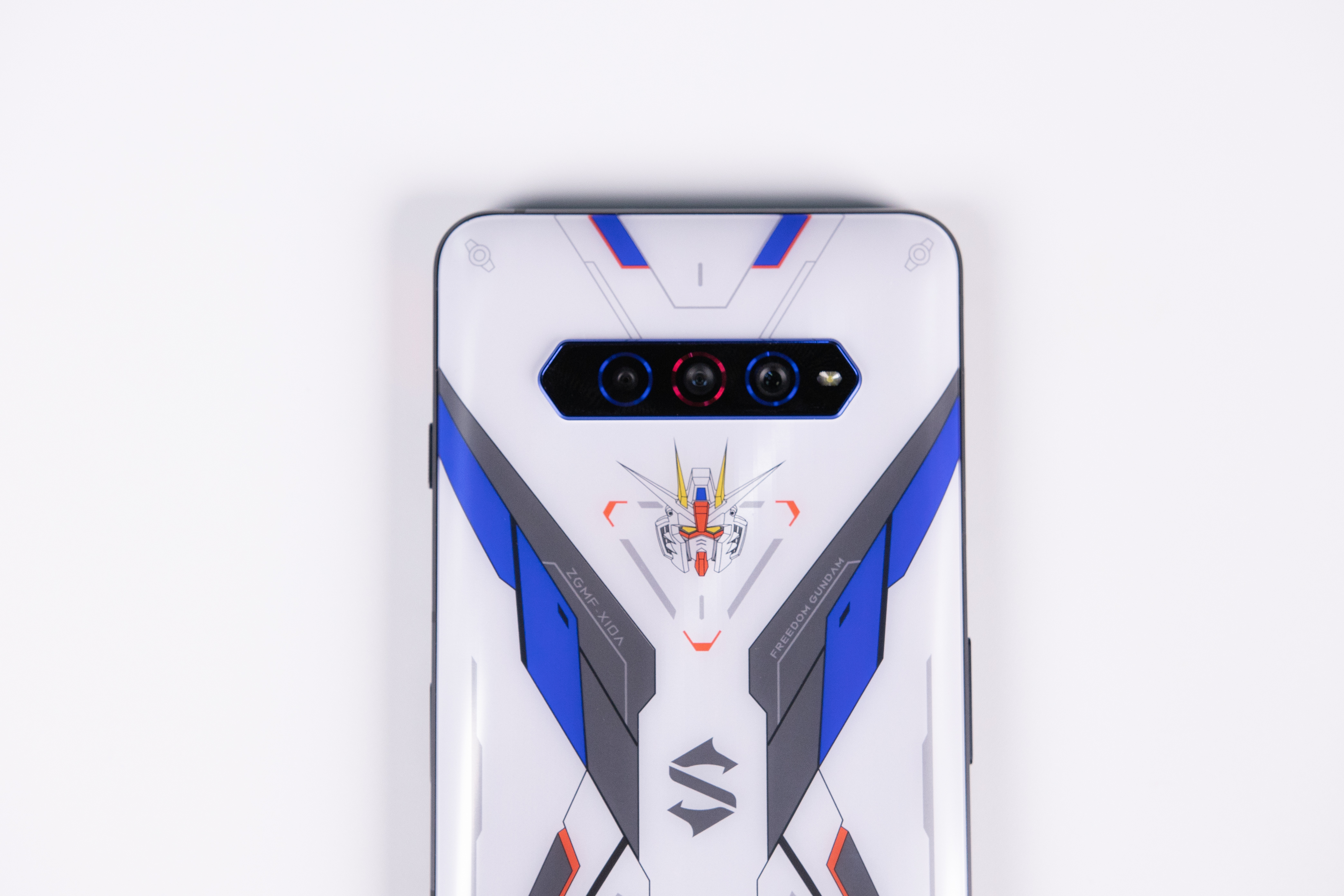 黑鲨4s高达限定版多少钱,黑鲨4spro高达限定版