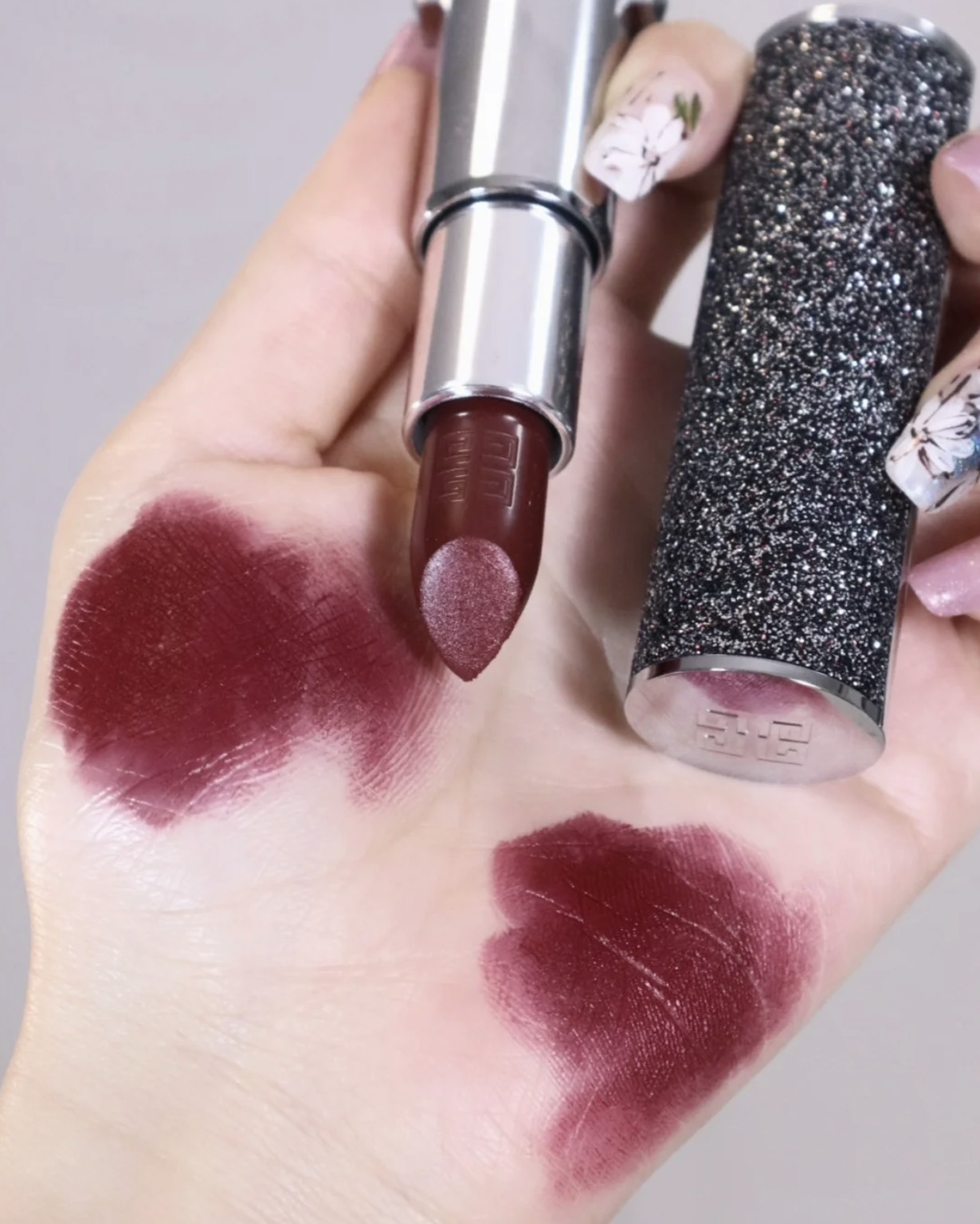 今年圣诞限量口红，与往年大不相同！TF18爆闪，纪梵希500