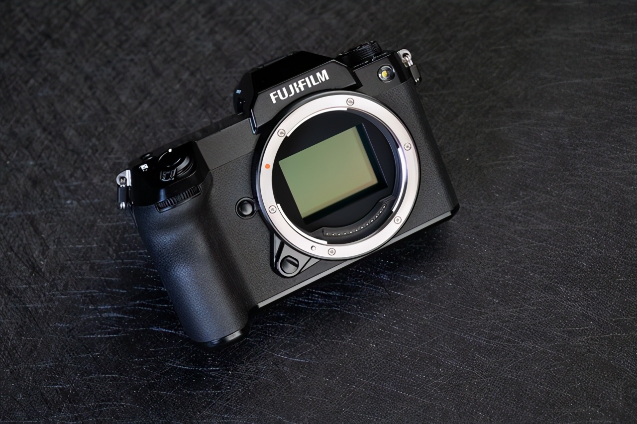 富士gfx50sii视频测试,一亿像素富士gfx100s高感