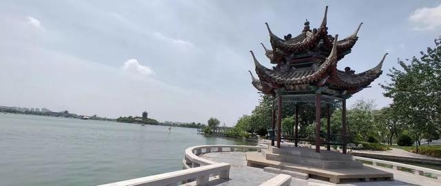 左眼跳财右眼跳灾这个说法准确吗,左眼跳右眼跳的真正含义绝不迷信