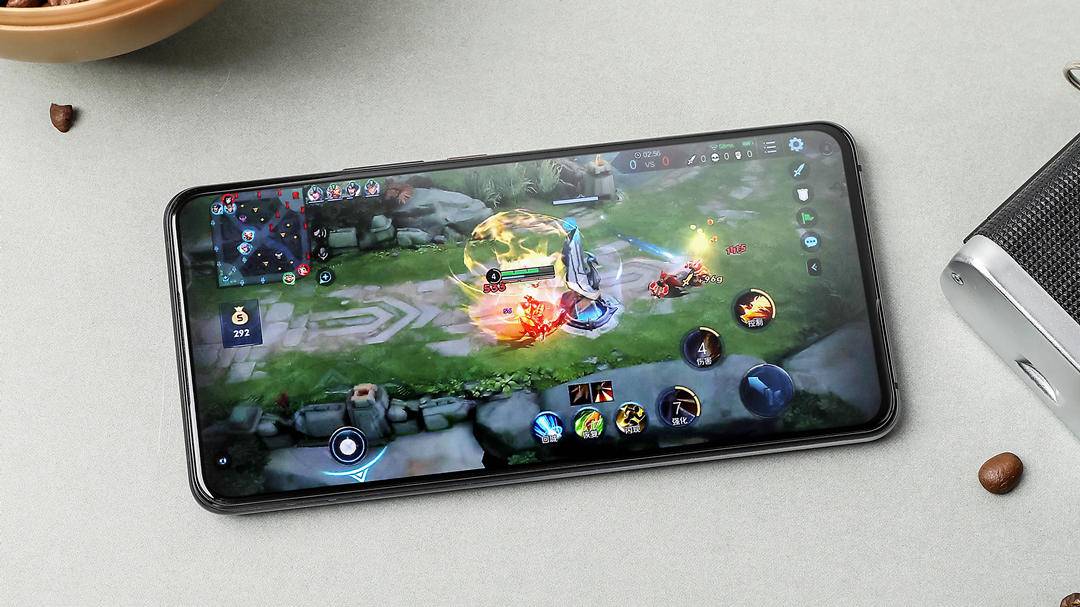 iqoo对kpl赛事的持续助力,iqoo成为kpl比赛用机几年了