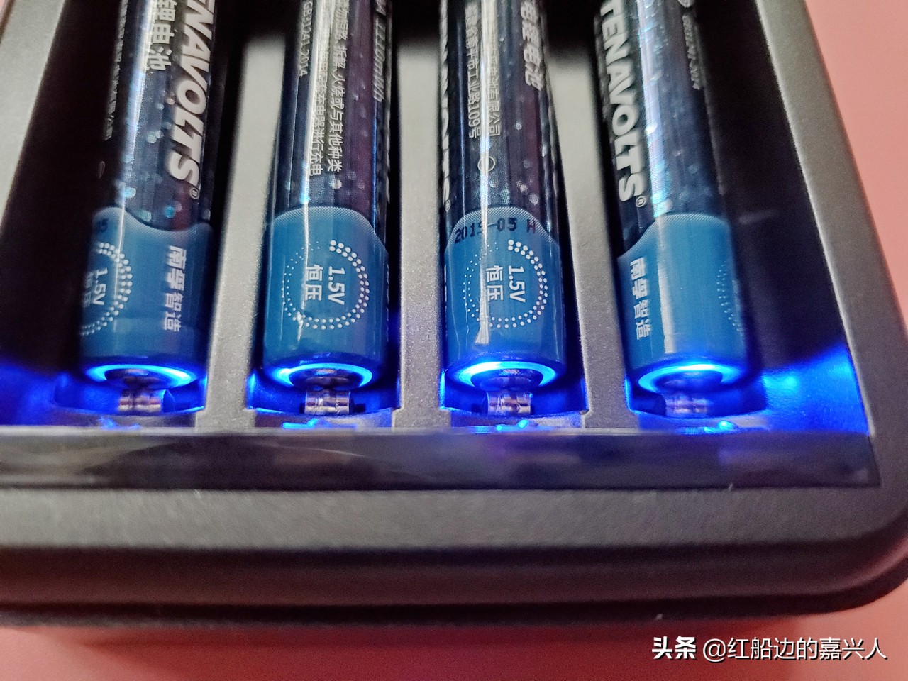 南孚tenavolts充电器使用说明,南孚tenavolts锂电池多久不用充一次电