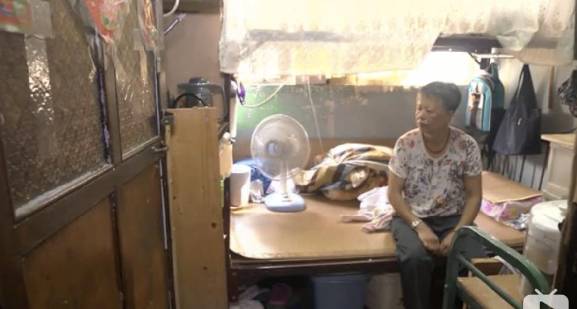 你看过香港的“棺材房”吗？不到5平米的空间，是20多万人的家